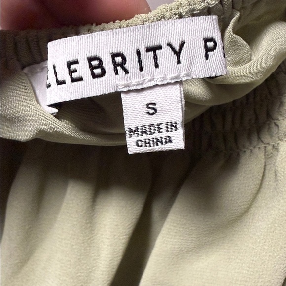 Celebrity Pink Olive Flutter Sleeve Blouse​ - Picture 3 of 5